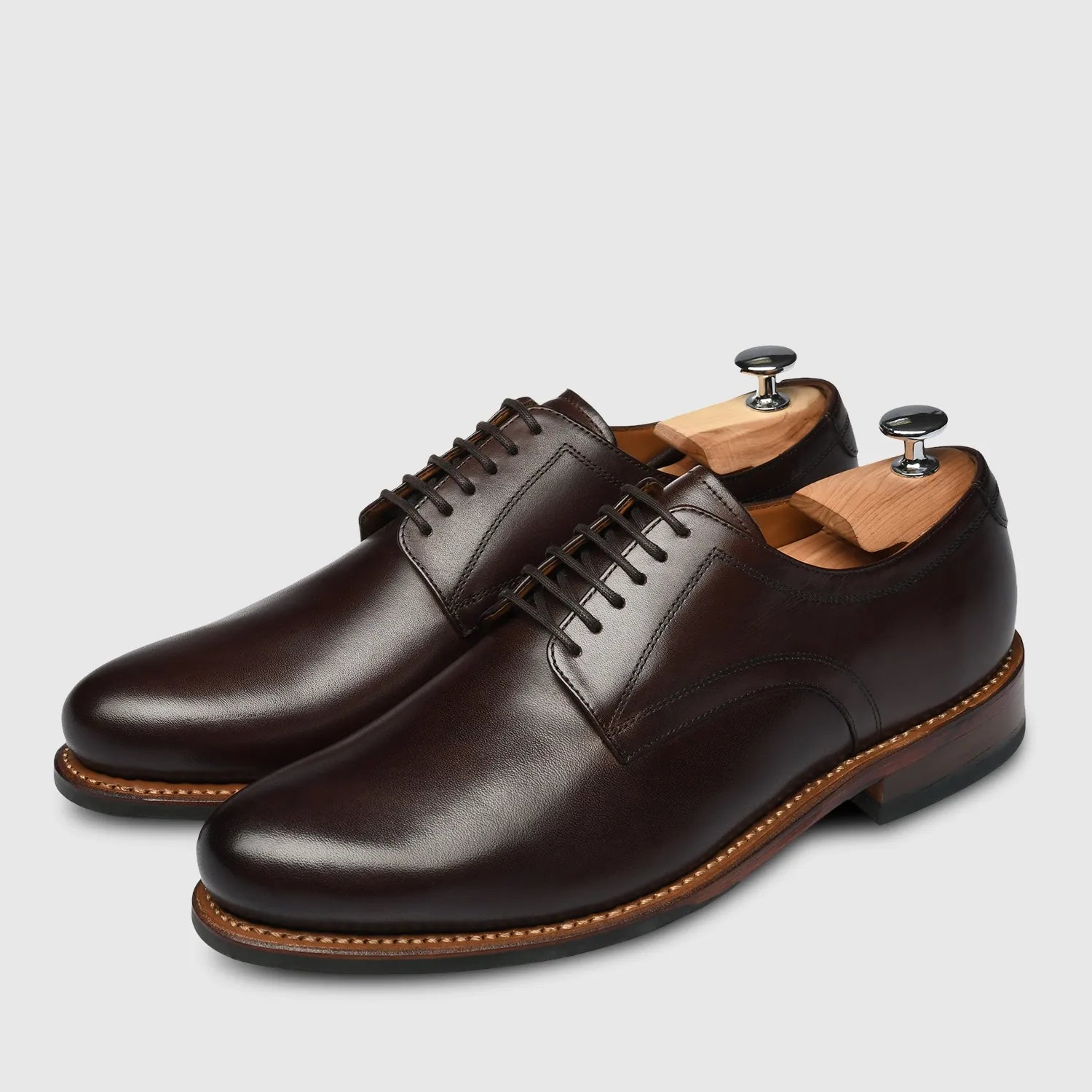 Levet Premium Brown
