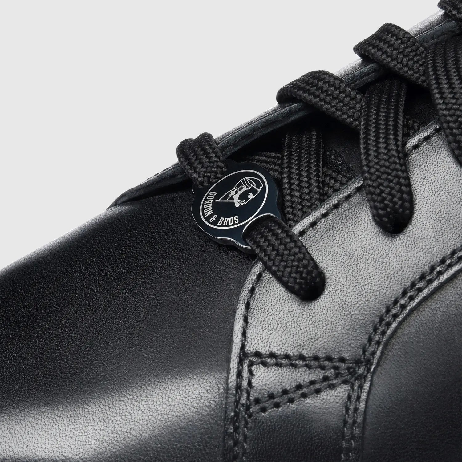 London Antique Off-White-Sole Black