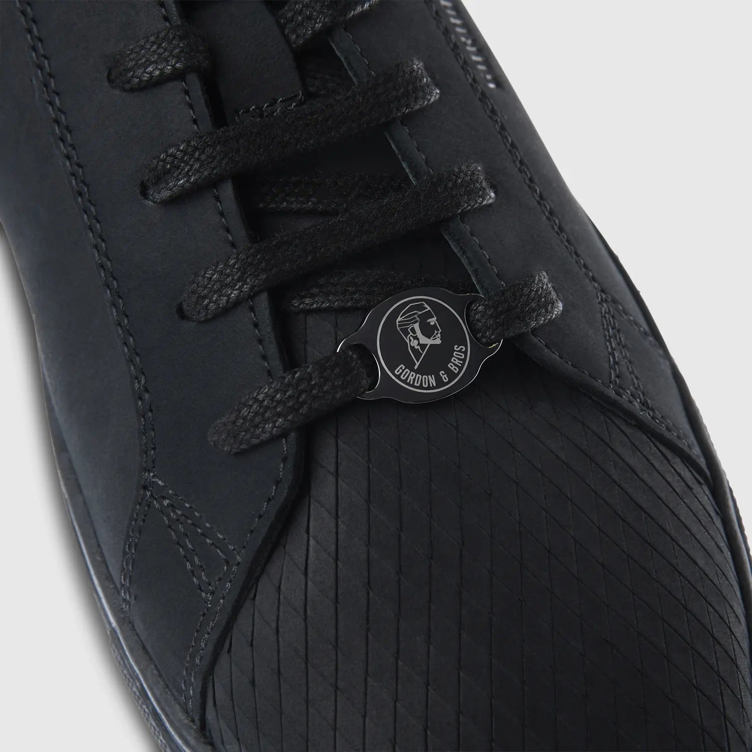 Toni Nubuck Black
