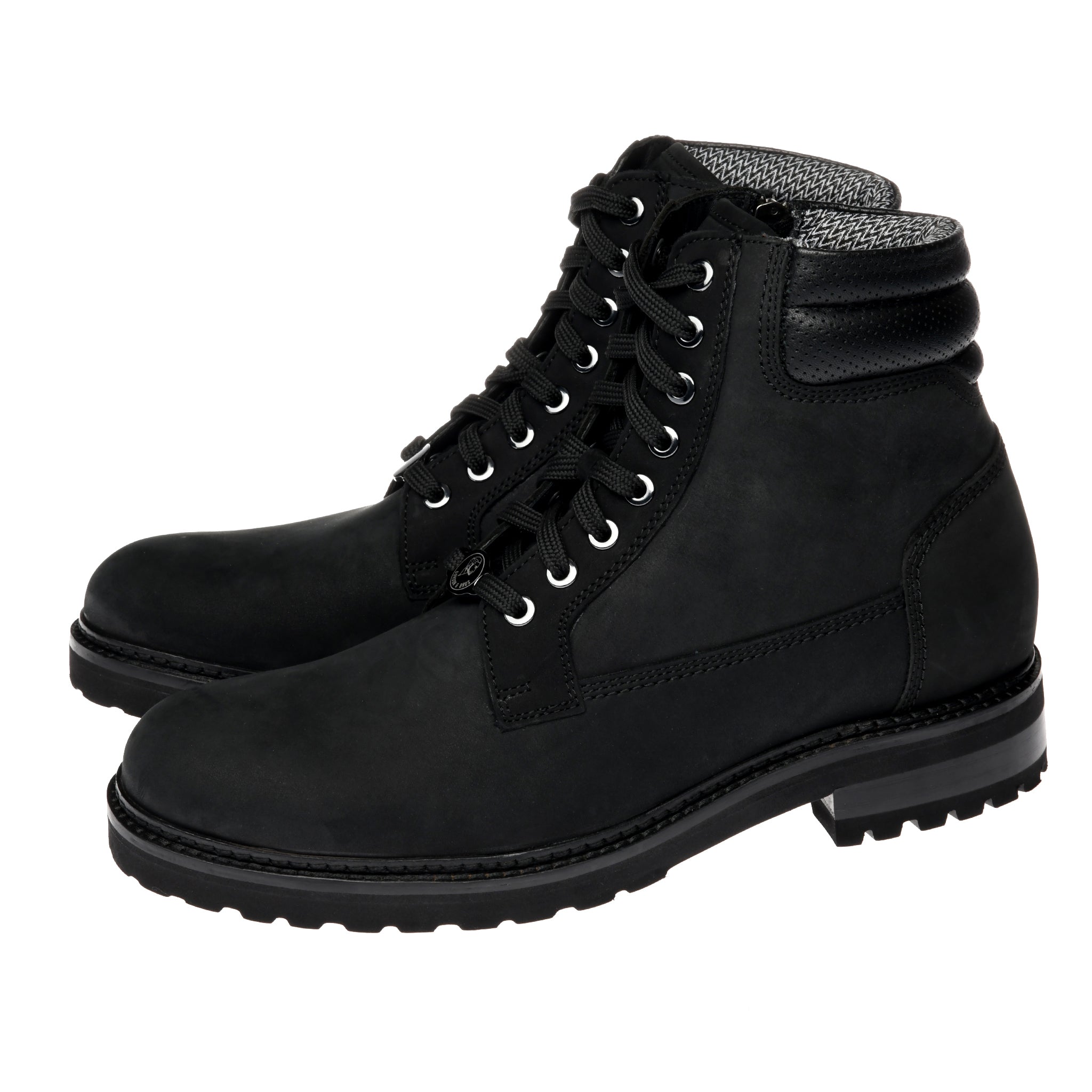 Core Nubuck Black