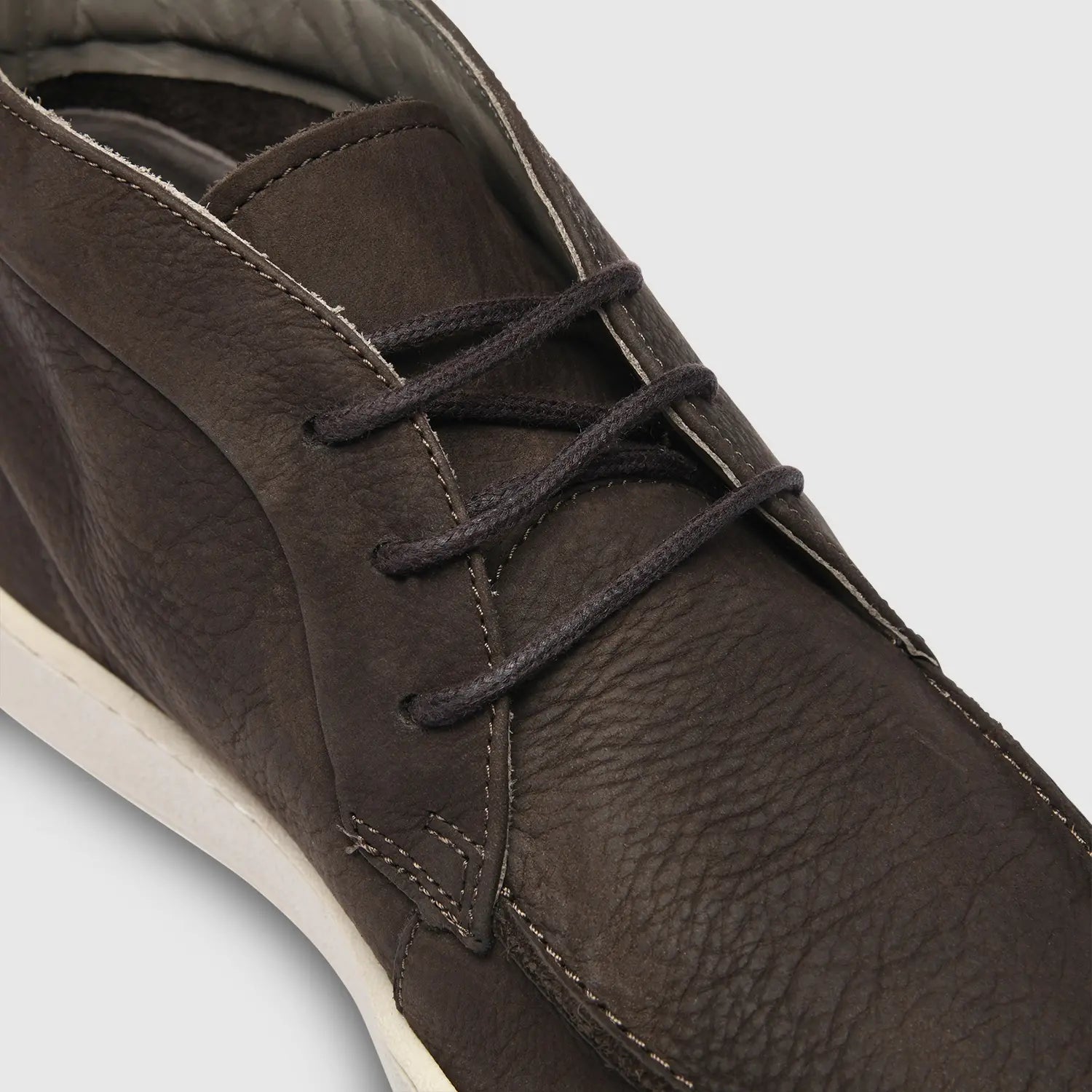 Garry Nubuck Chukka Boot Whisper