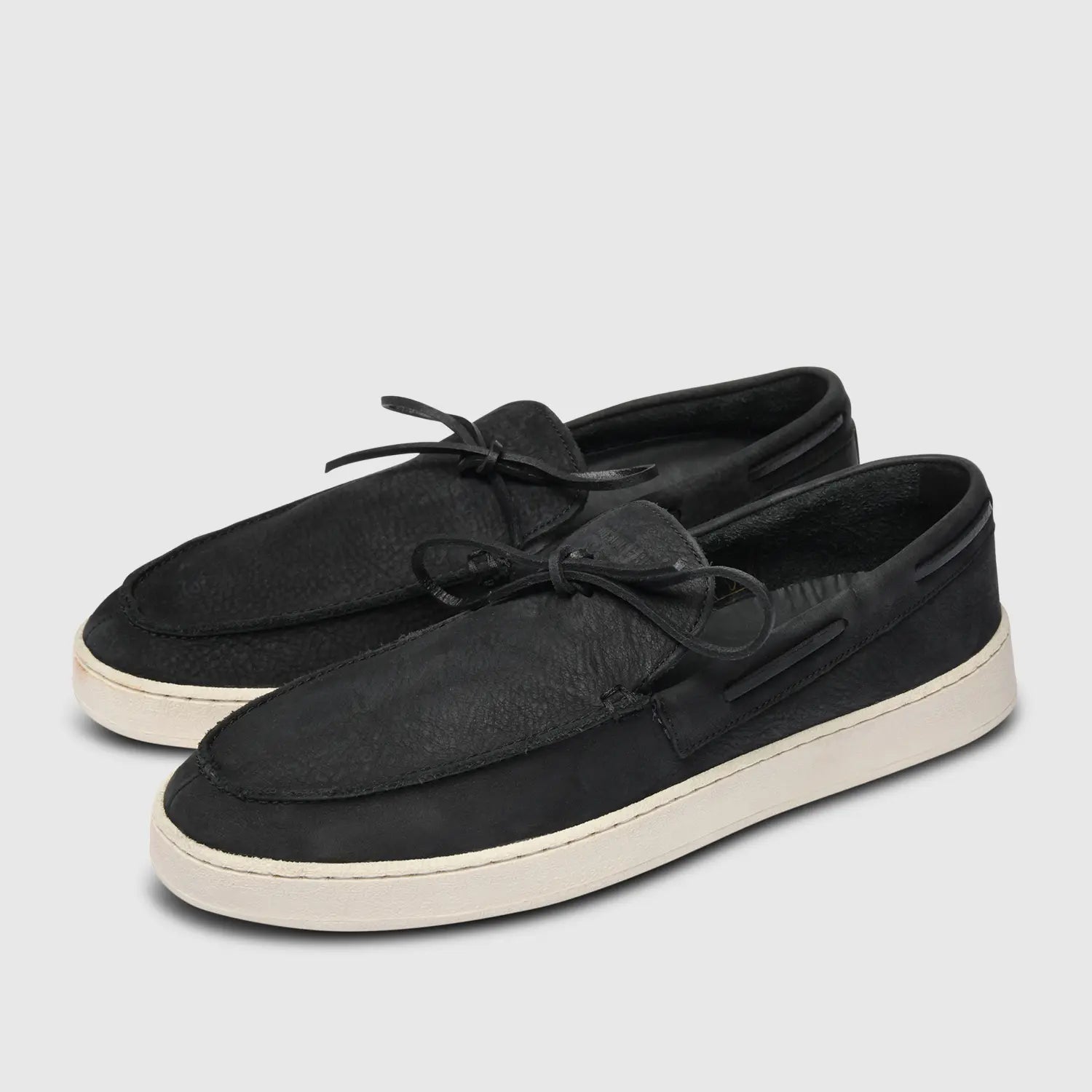 Garry Nubuck Black