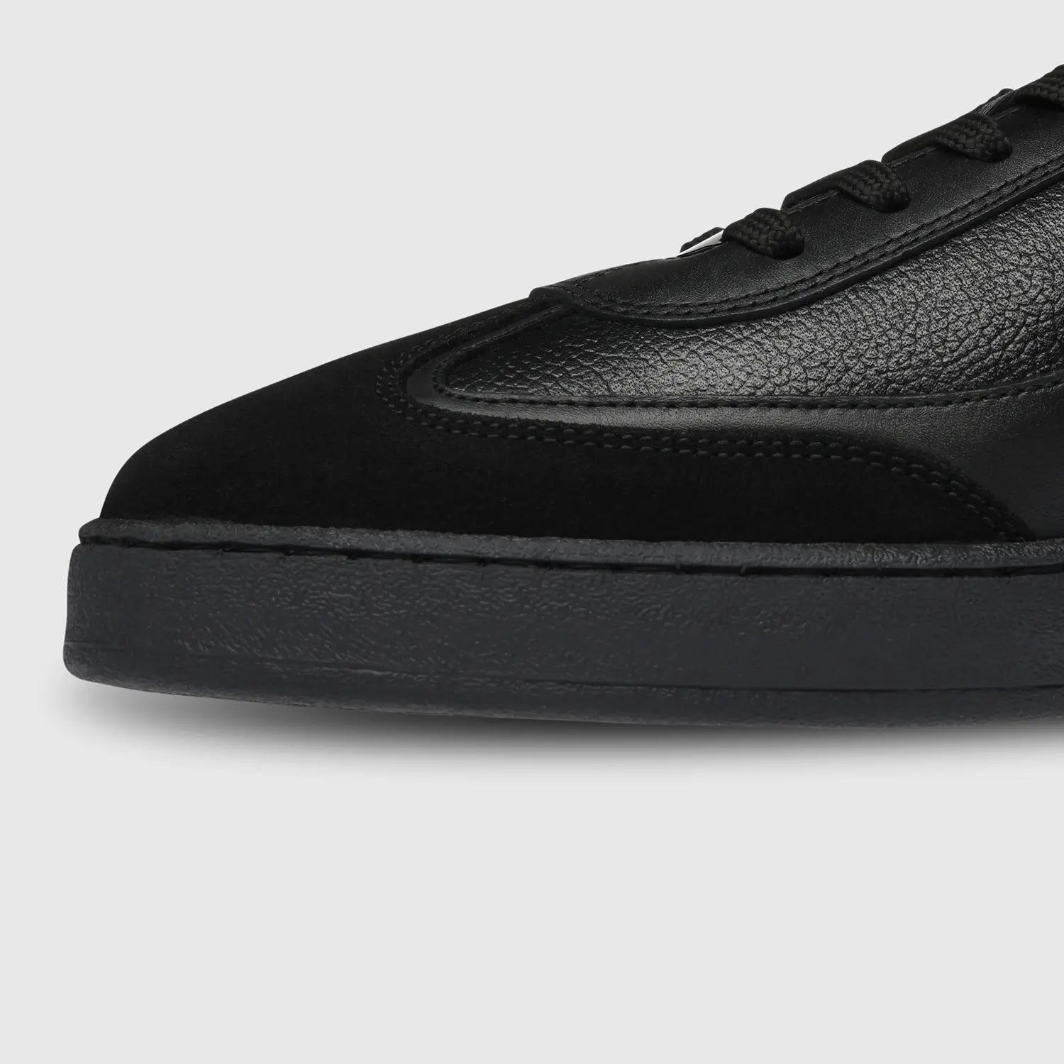 Garry Suede Black
