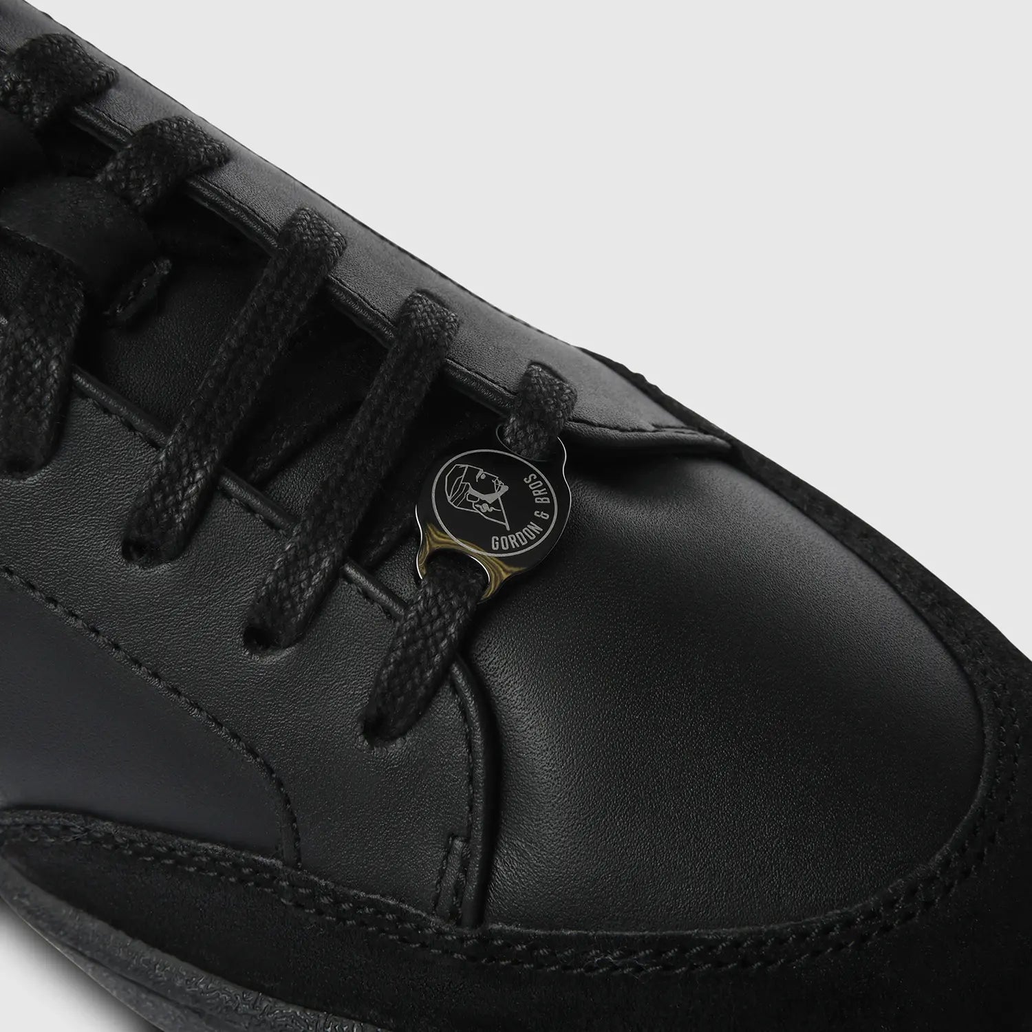 Garry Stockholm Black-White