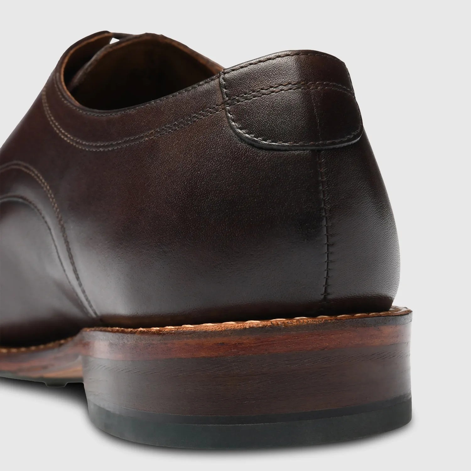 Levet Premium Brown