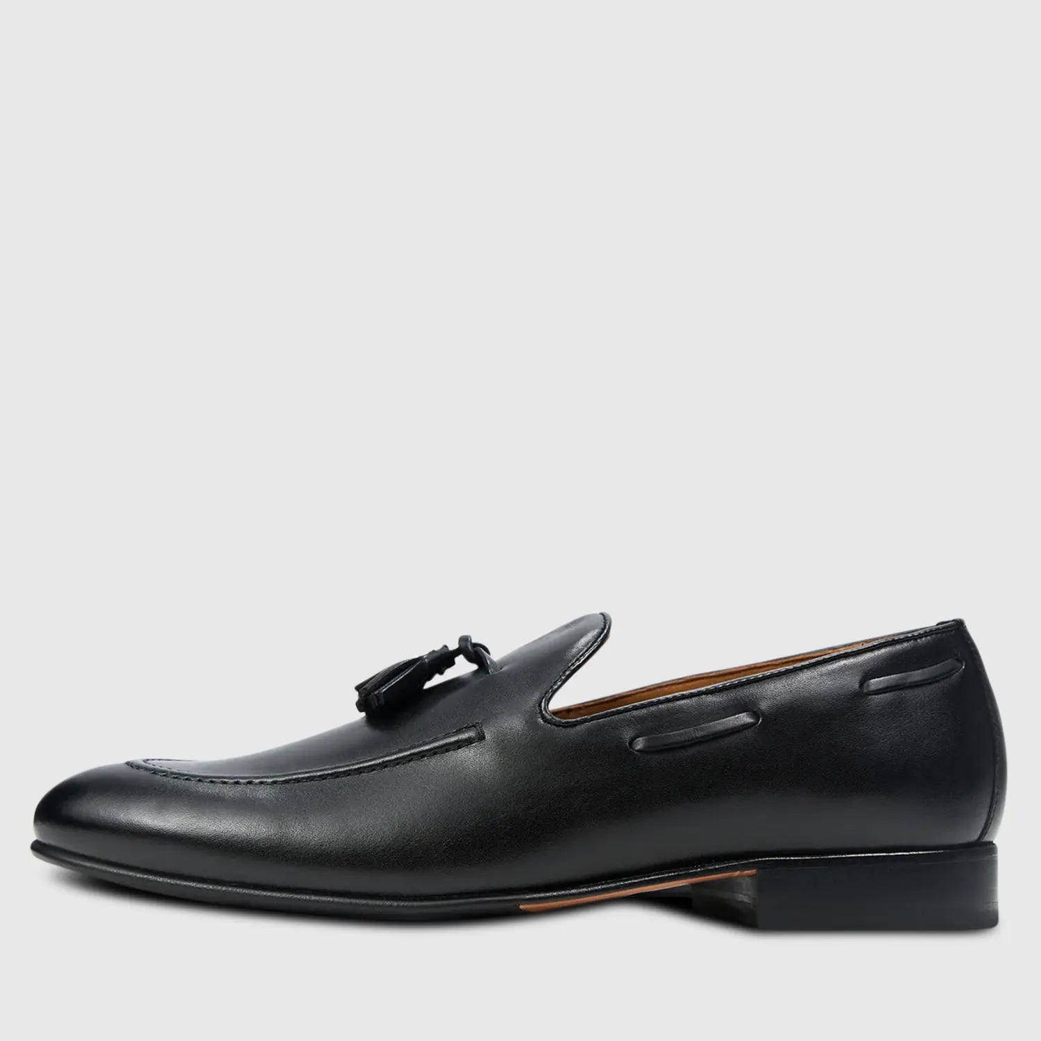 Renzo Cochin Tassel Black