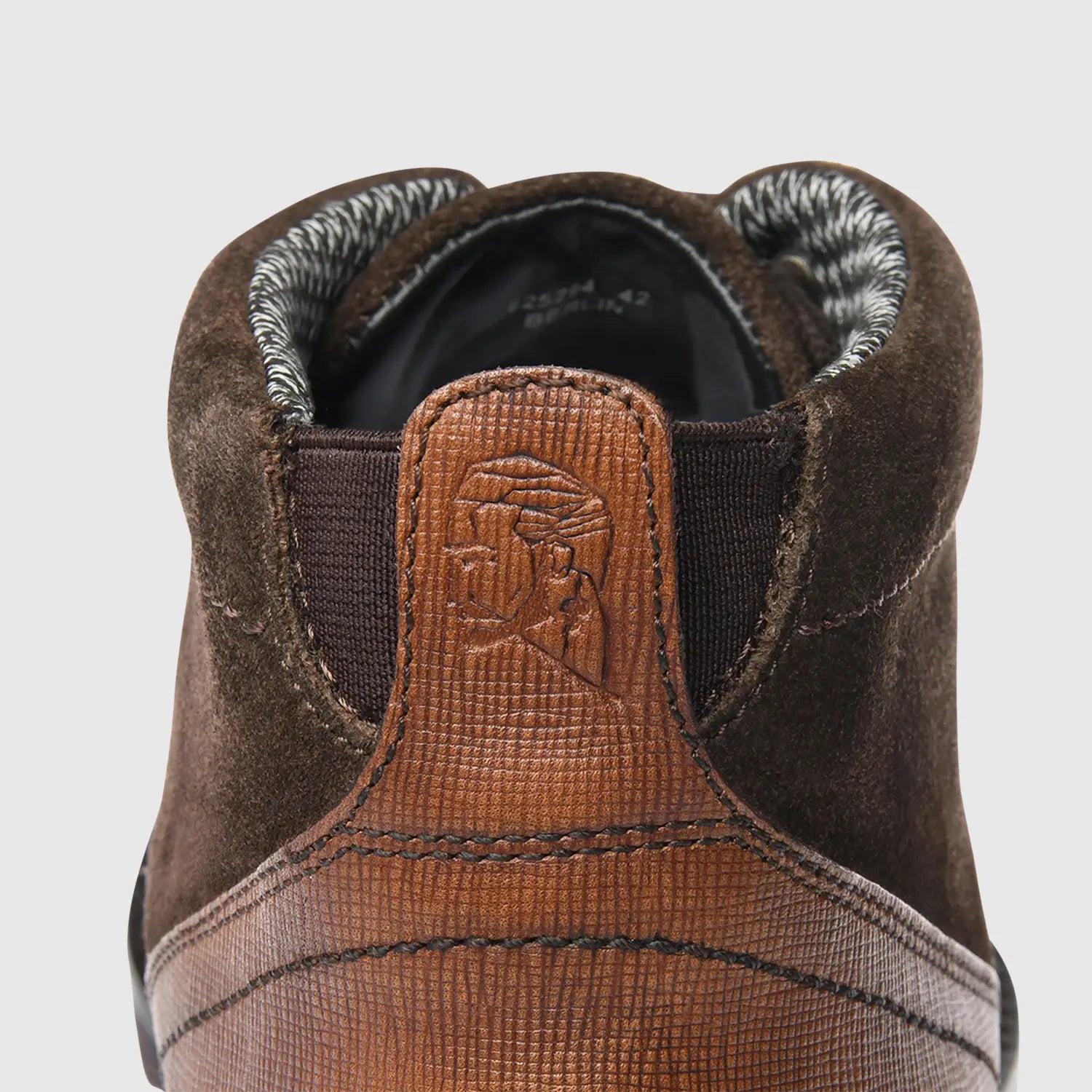 Berlin Suede Chukka Coffee