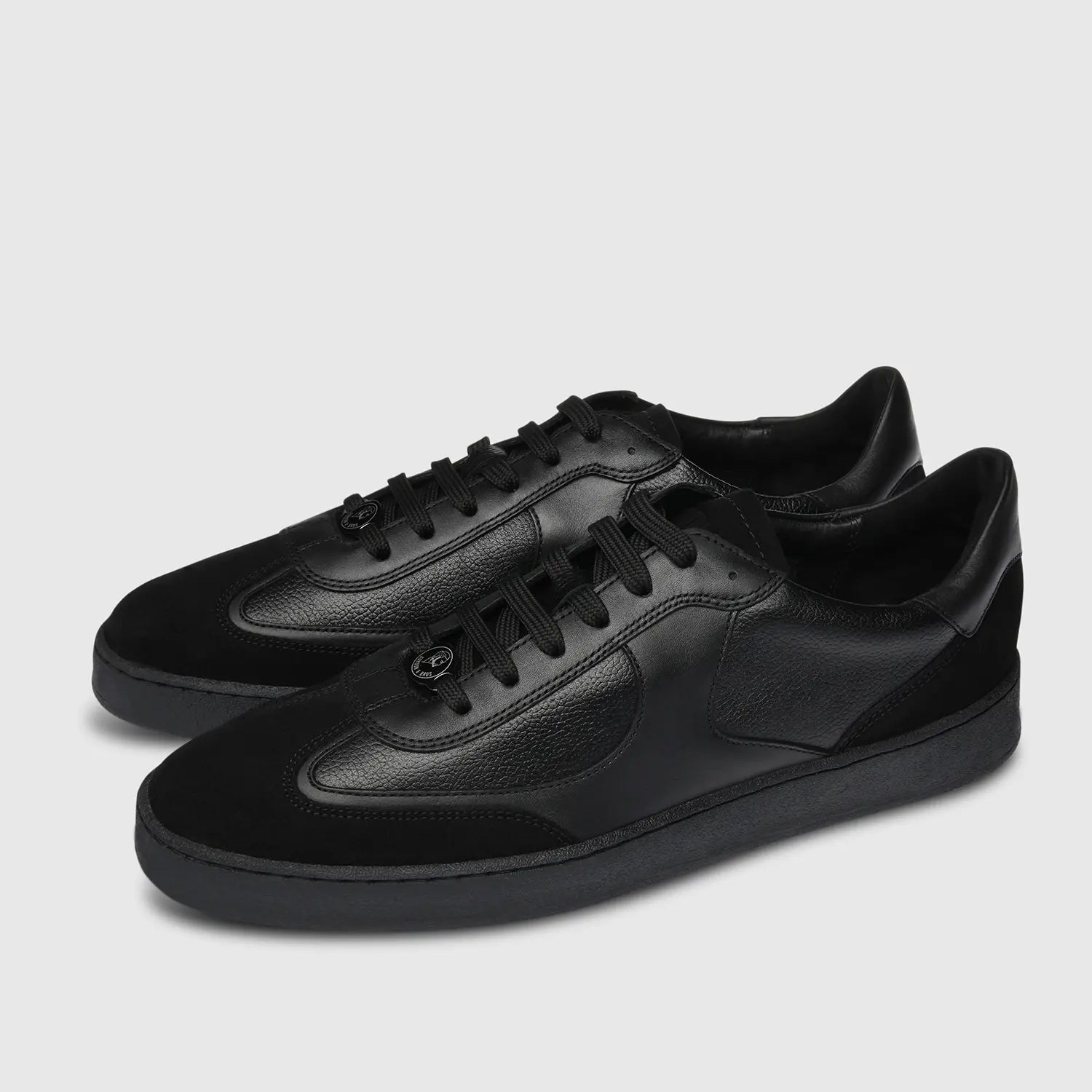 Garry | Suede | Black