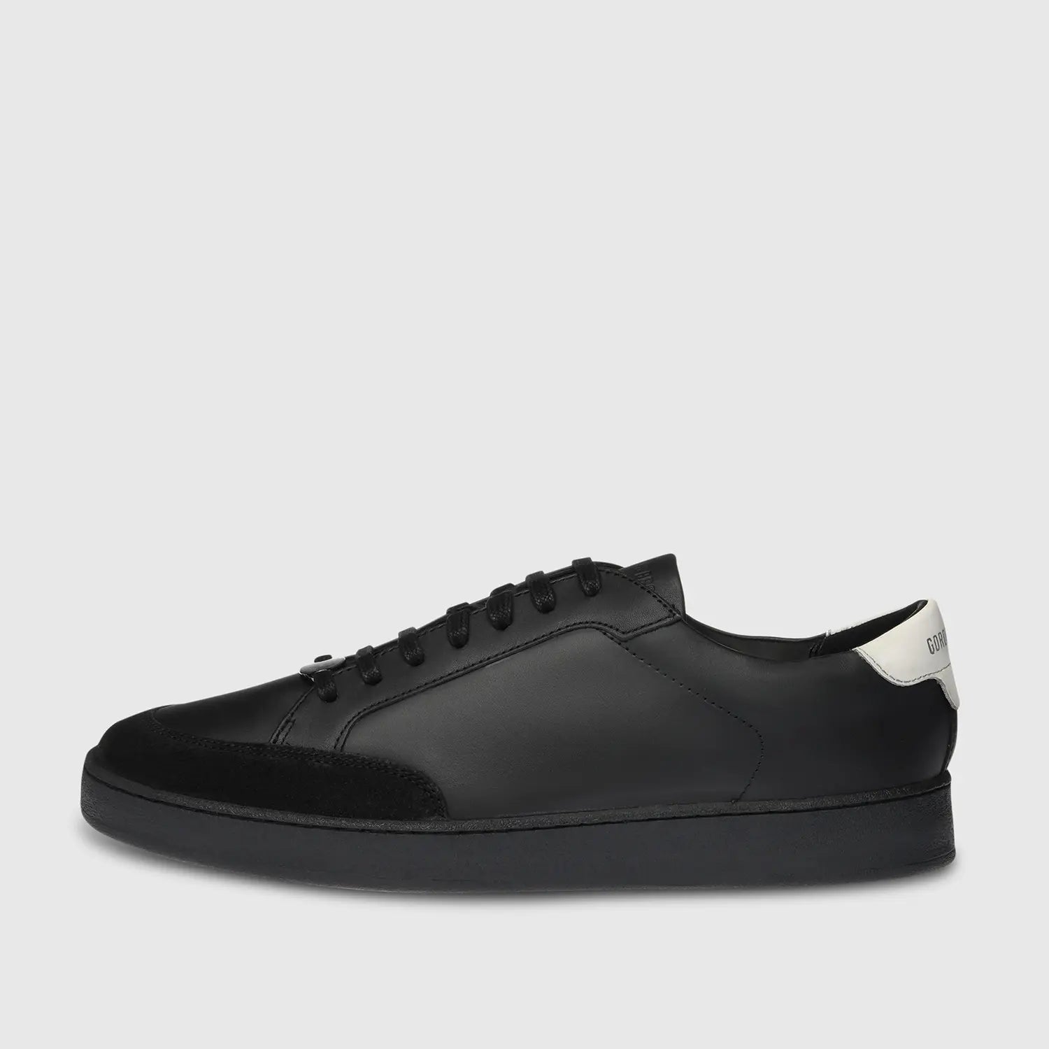 Garry Stockholm Black-White