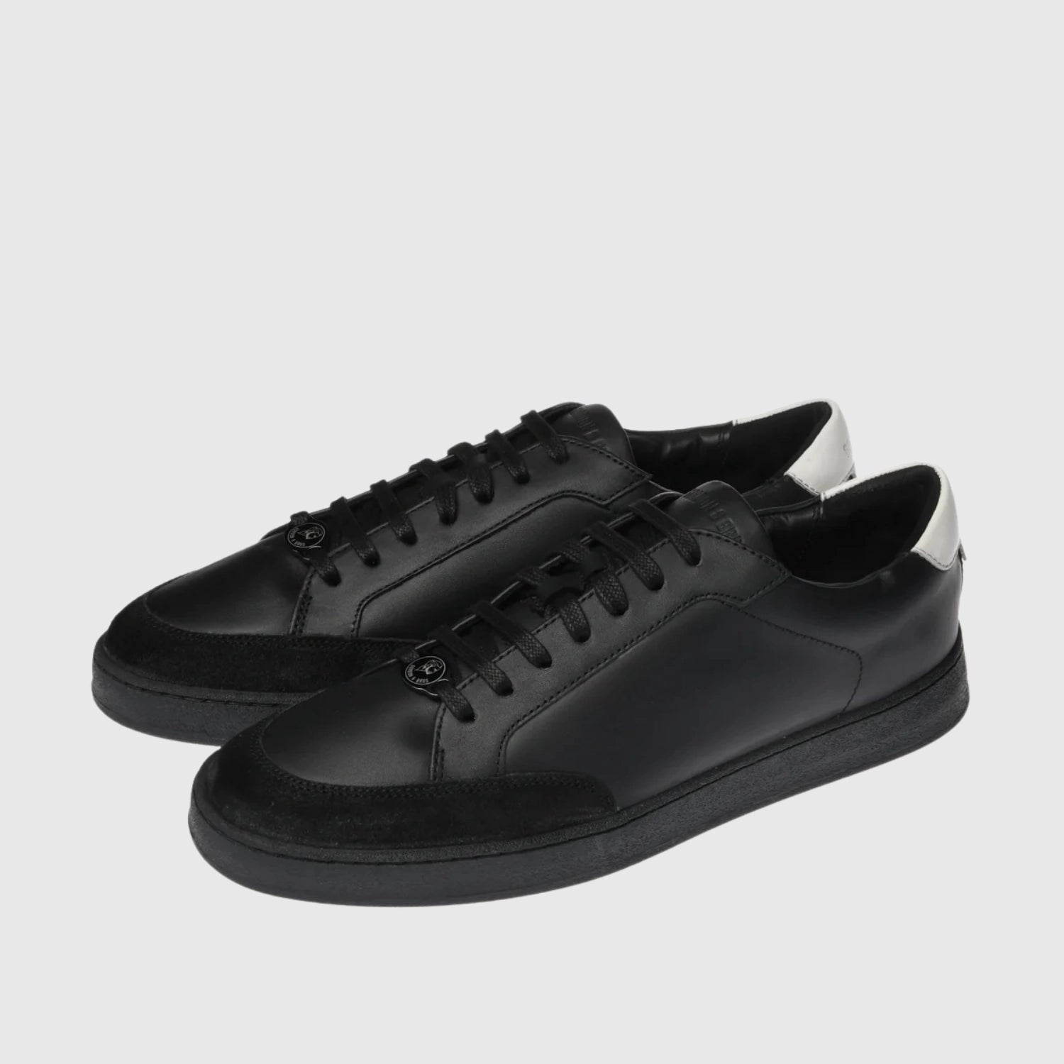 Garry Stockholm Black-White