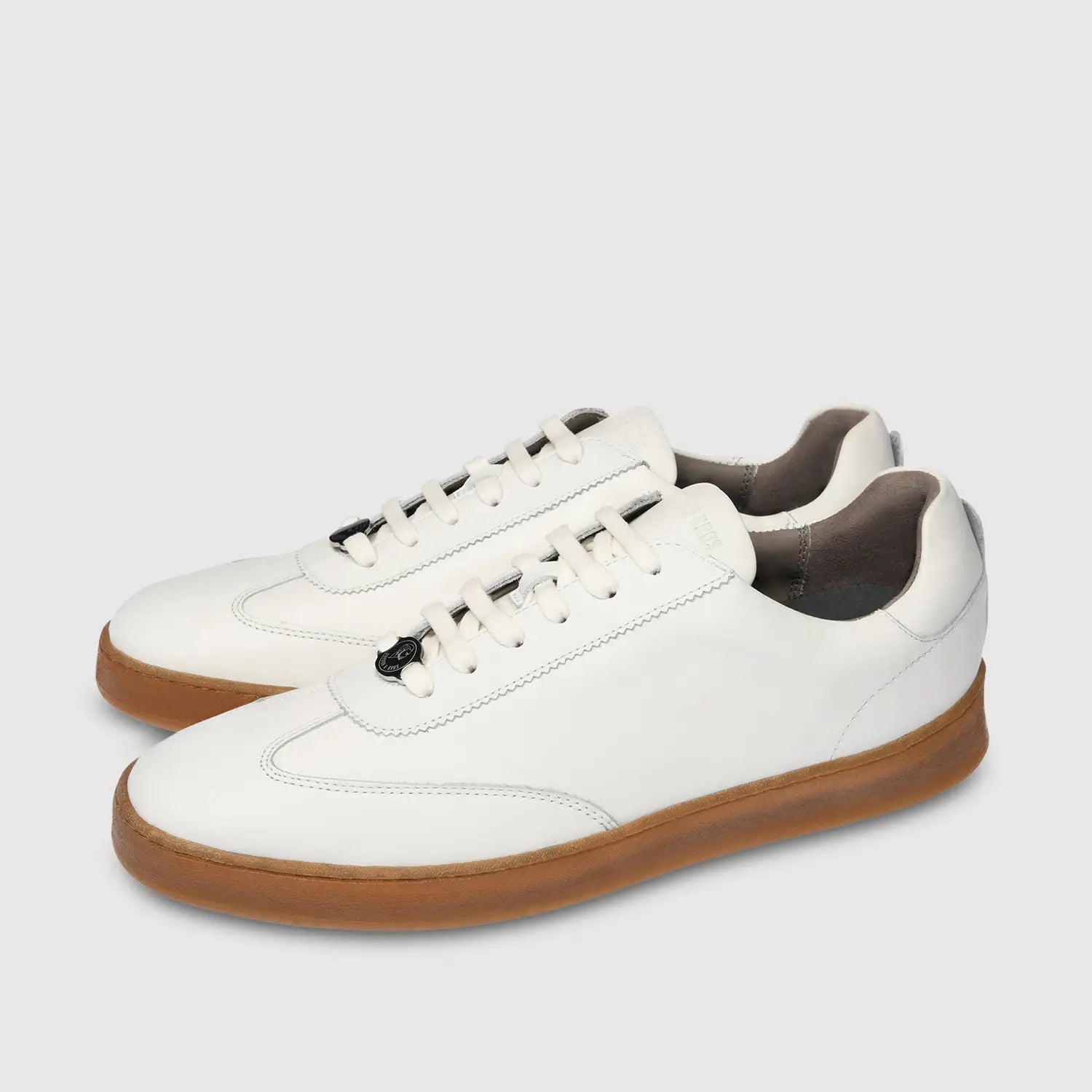 Ferry Stockholm Nappa White