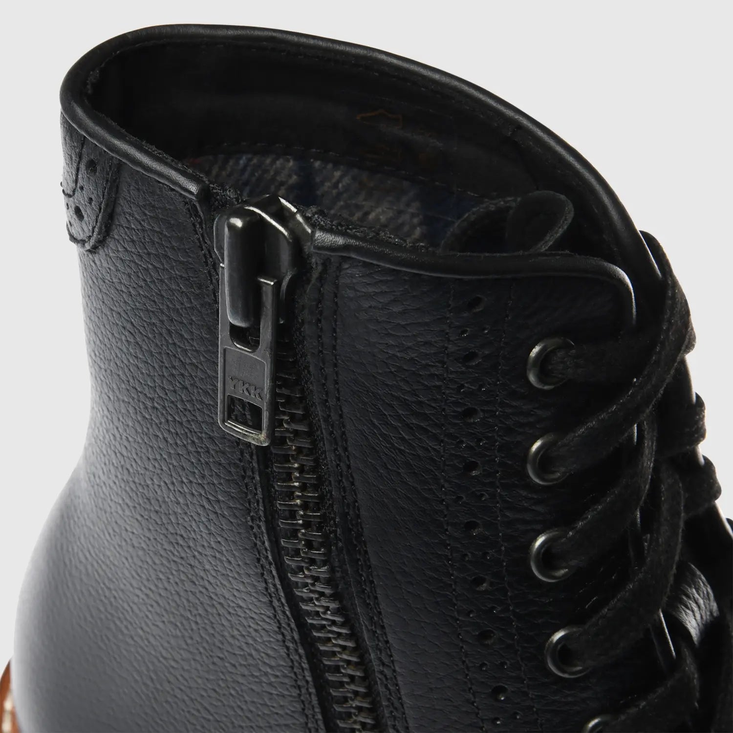 Alessio Milled Wing Tip Black